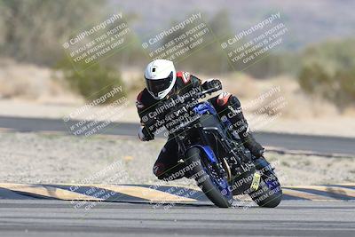 media/Oct-30-2025-Racers Edge (Thu) [[dabbdaf680]]/3-B Group/Session 1 (Turn 5)/